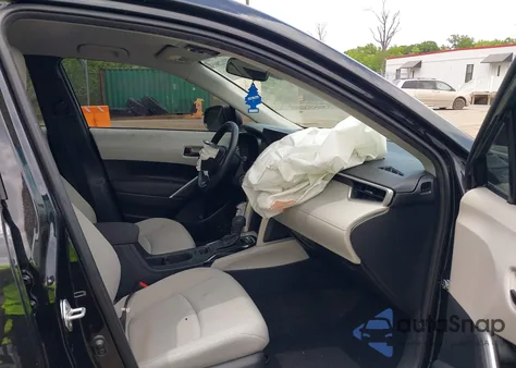 2023 Toyota Corolla Cross L z USA, uszkodzony, nr VIN 7MUAAABG8PV056556